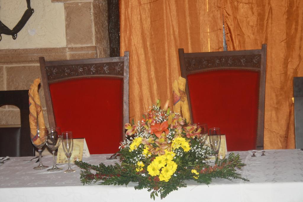 Hostal Restaurante La Diligencia Cunit Ngoại thất bức ảnh