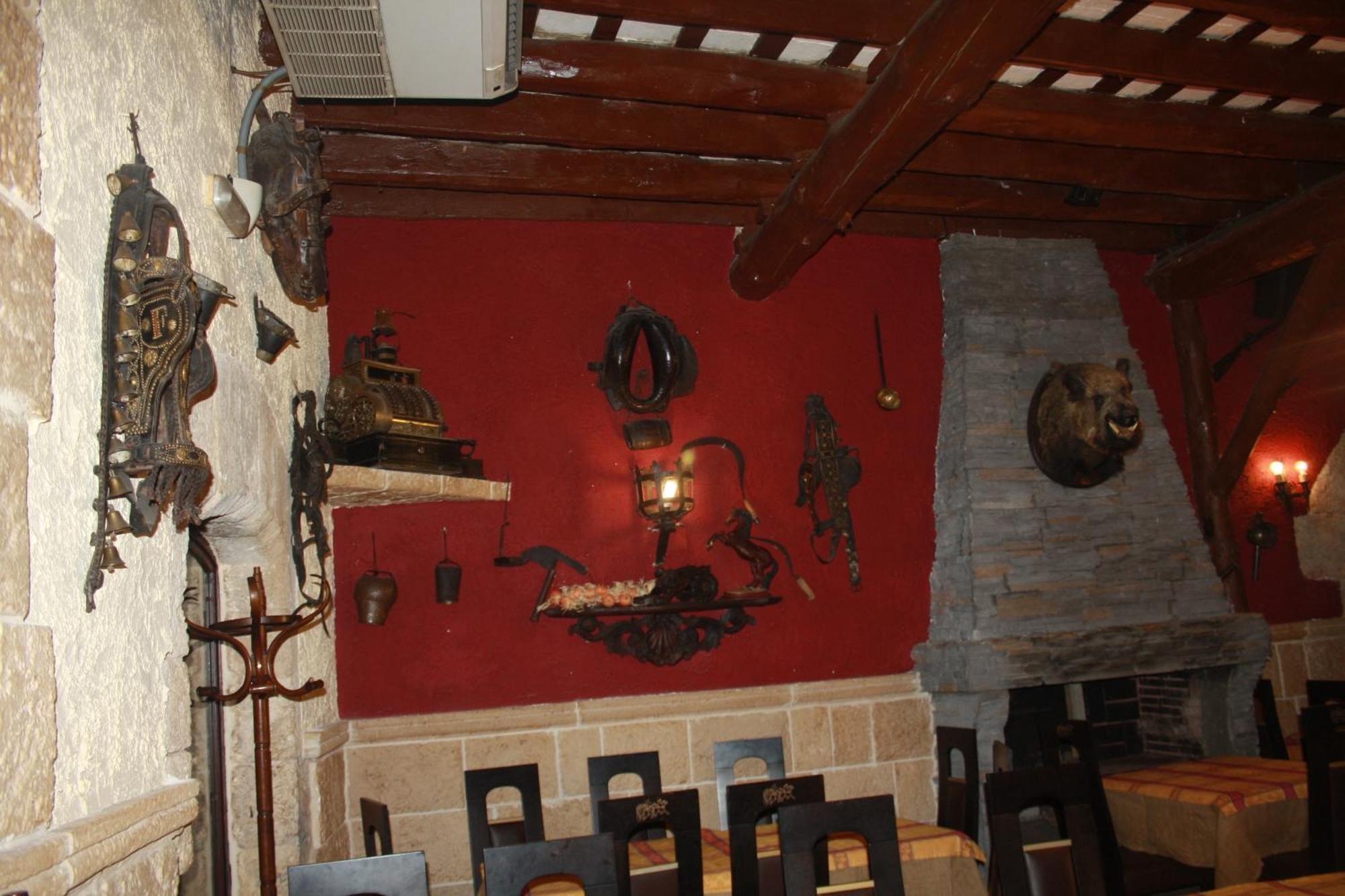 Hostal Restaurante La Diligencia Cunit Ngoại thất bức ảnh