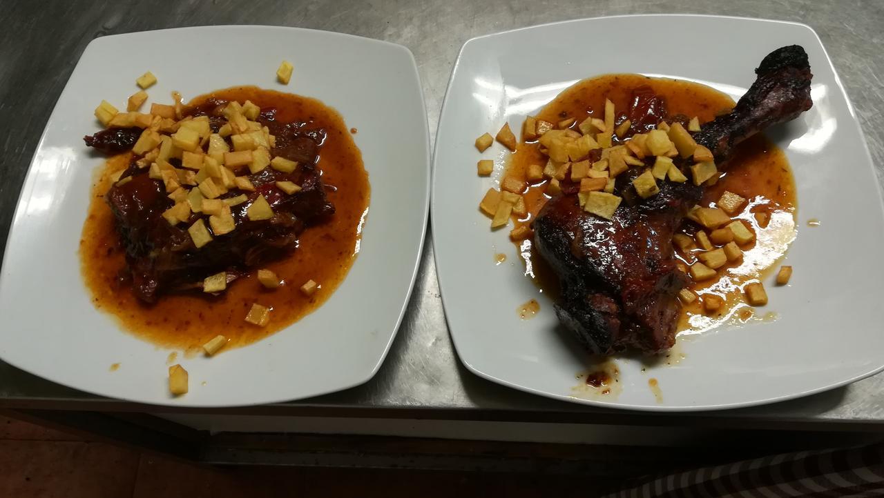 Hostal Restaurante La Diligencia Cunit Ngoại thất bức ảnh