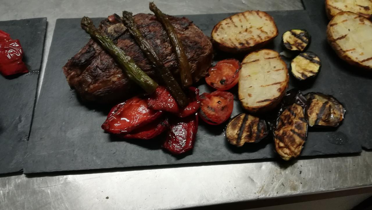 Hostal Restaurante La Diligencia Cunit Ngoại thất bức ảnh