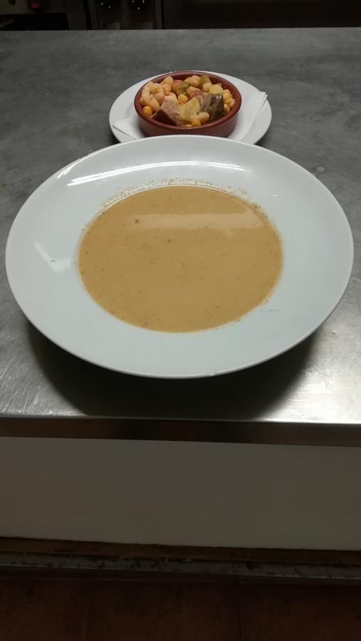 Hostal Restaurante La Diligencia Cunit Ngoại thất bức ảnh