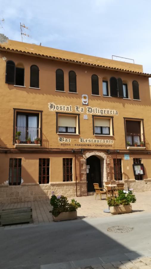 Hostal Restaurante La Diligencia Cunit Ngoại thất bức ảnh
